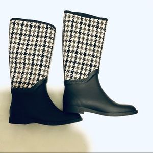 houndstooth rubber boots
